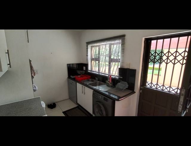 5 BEDROOM FREEHOLD FOR SALE IN SARNIA